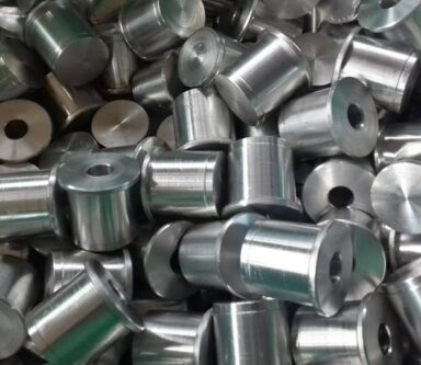 Meccanica di precisione e lavorazioni CNC avanzate per la produzione di componenti meccanici di alta qualità e affidabilità.