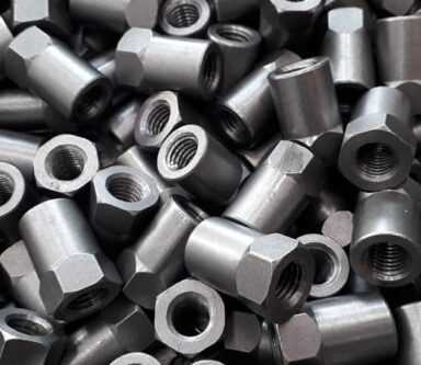 Dadi esagonali in acciaio, robusti e resistenti. Perfetti per assemblaggi meccanici dove è richiesta una tenuta sicura e stabile nel tempo.